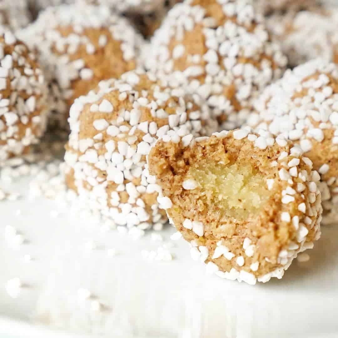 Kanelbullebollar med mandelmassa