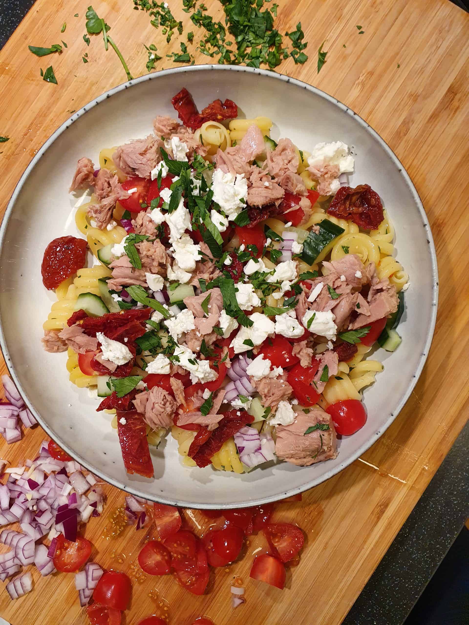 Snabb tonfisksallad med pasta 