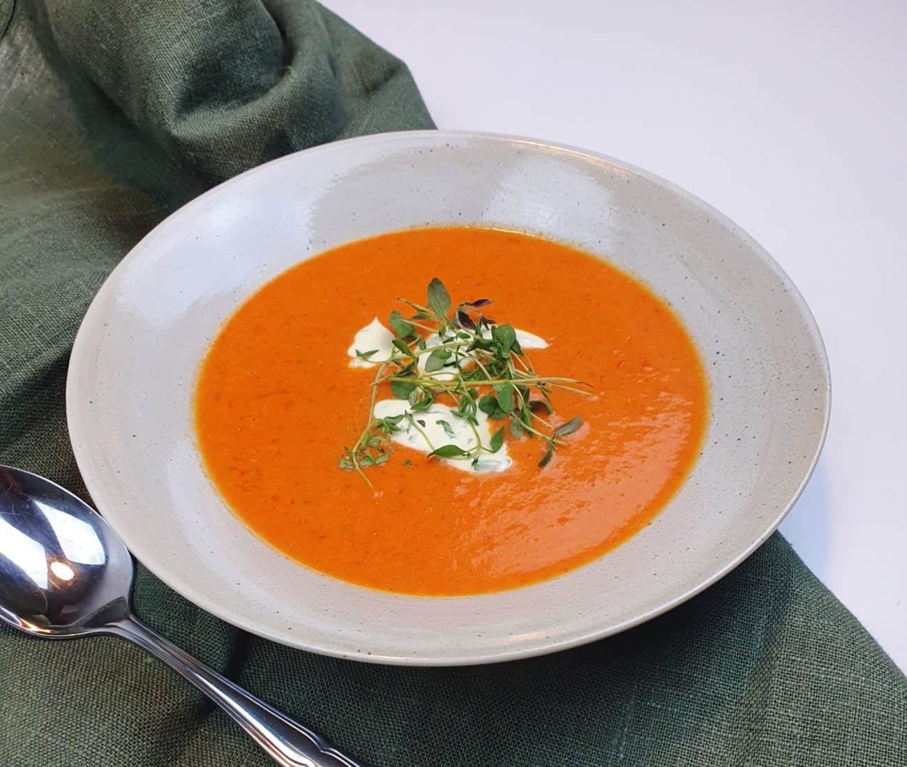 paprika och tomatsoppa paprika och tomatsoppa