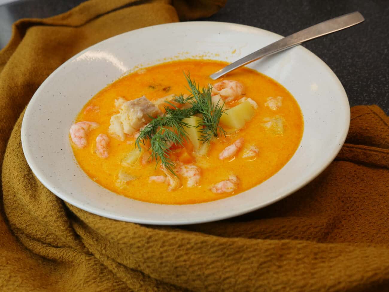 Smakrik räk- och fiskgryta